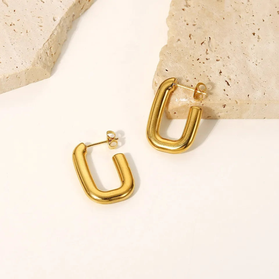 Lina Hoops