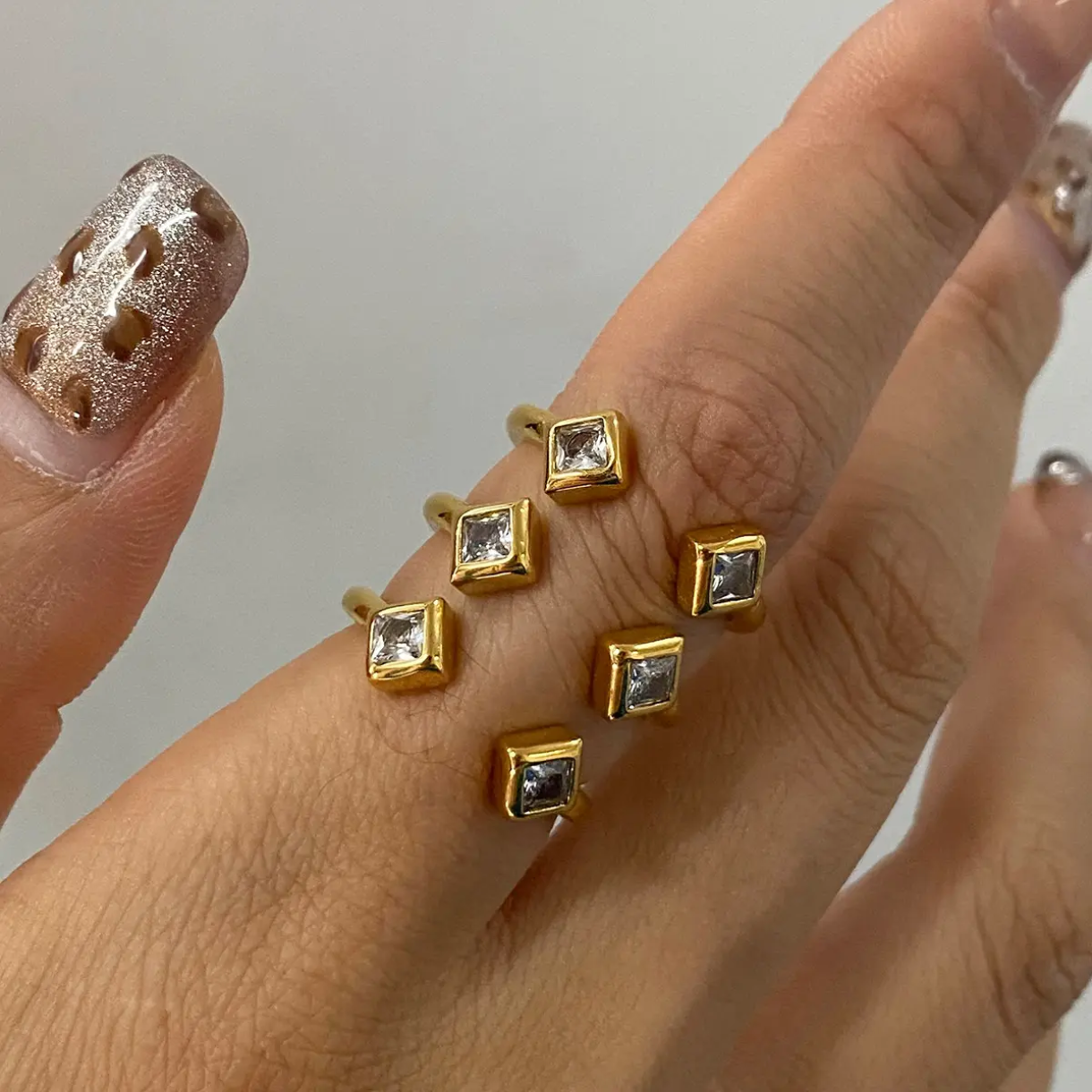 Nobi Ring