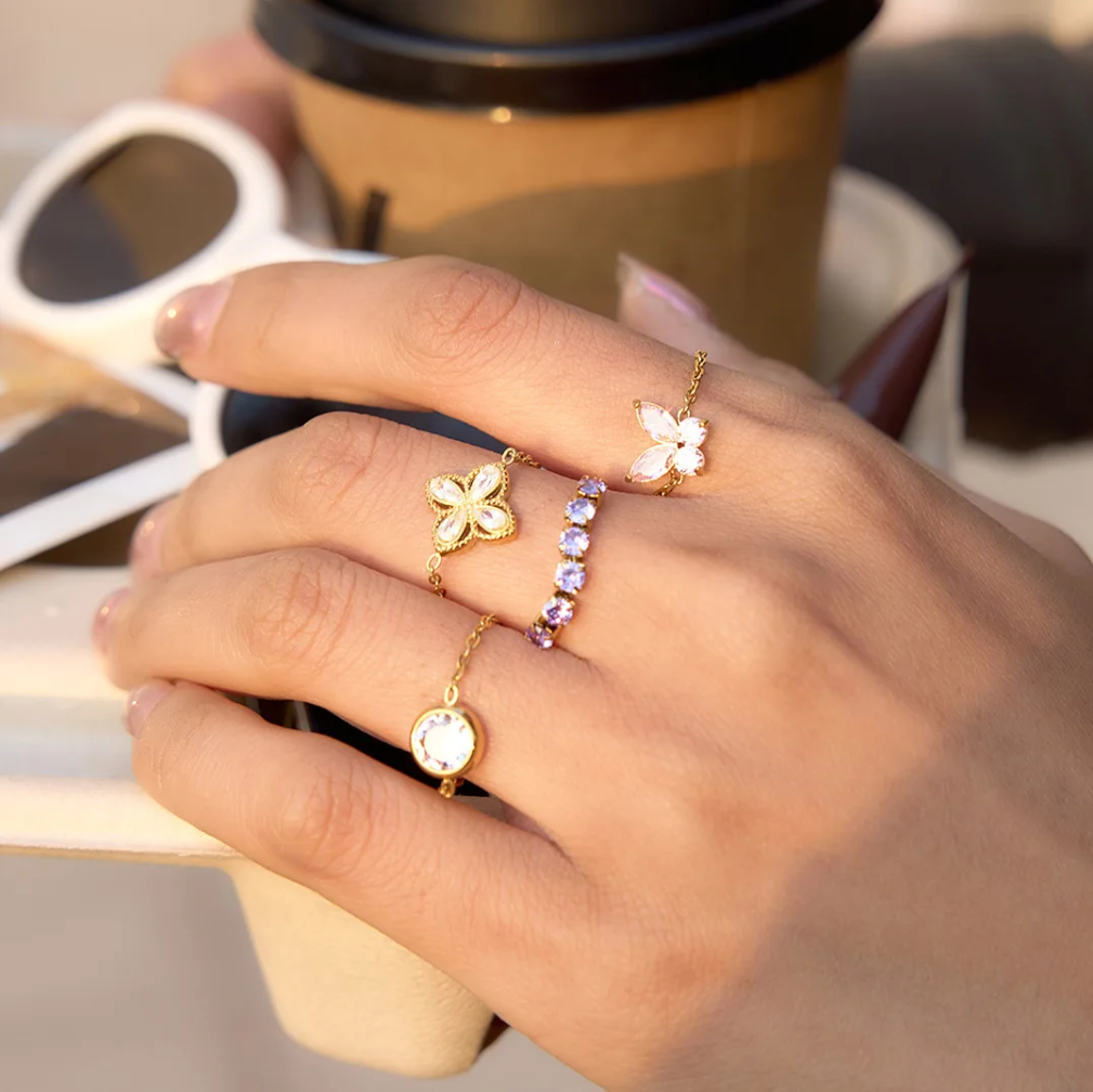Petite Ring