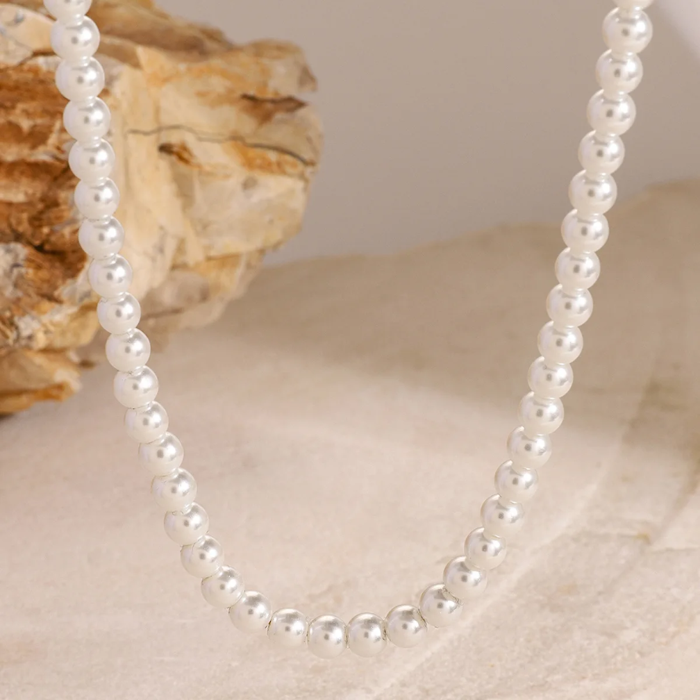 The vintage Choker