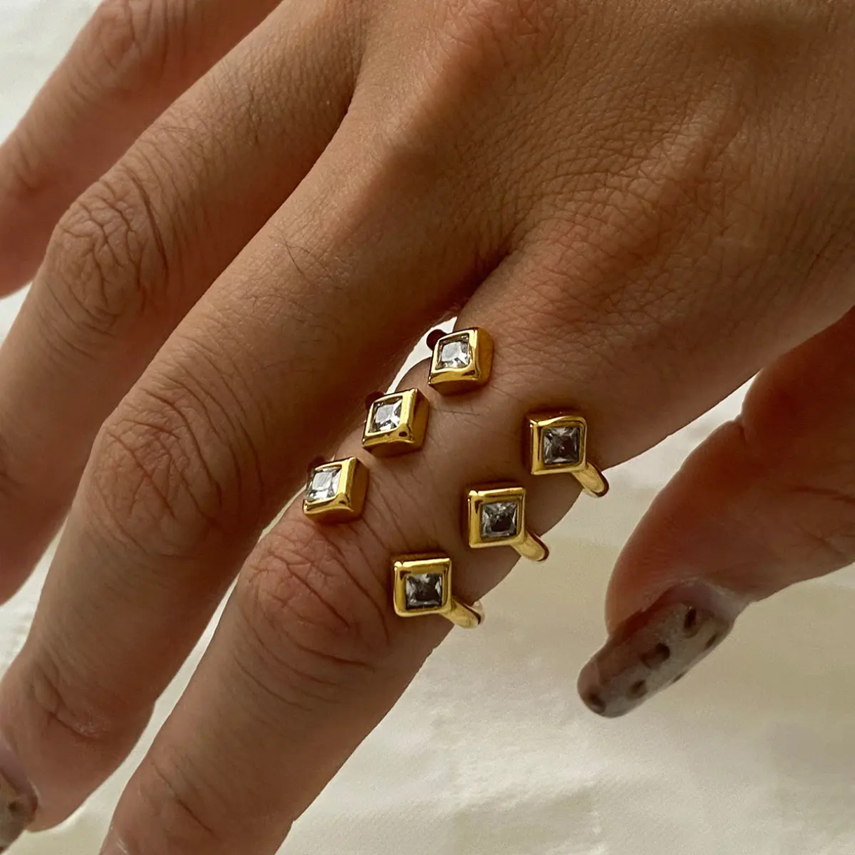 Nobi Ring