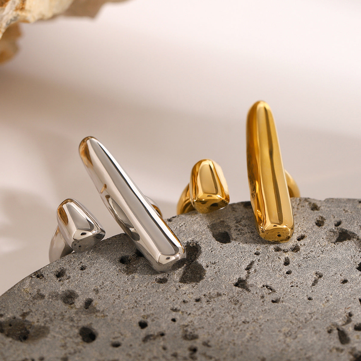 T bar Ring