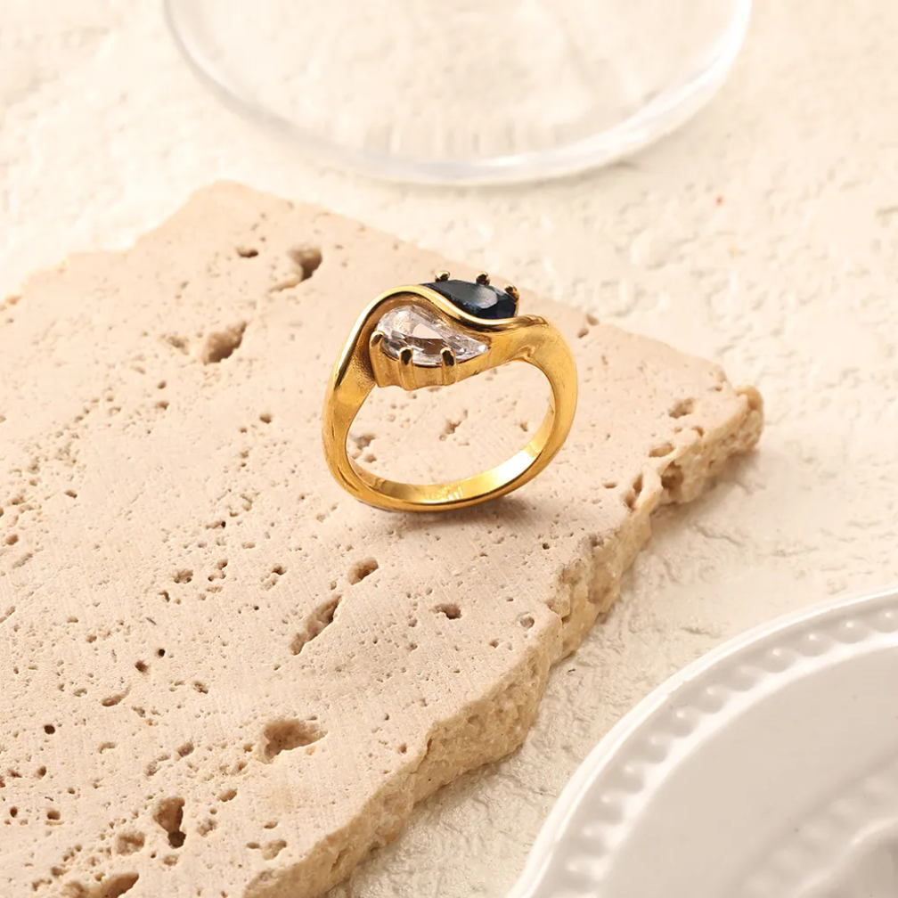 Yin Yang Ring