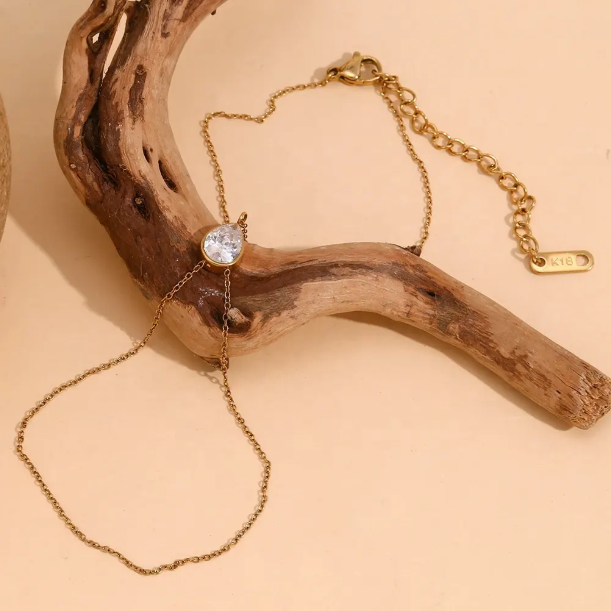 Novu Hand Harness