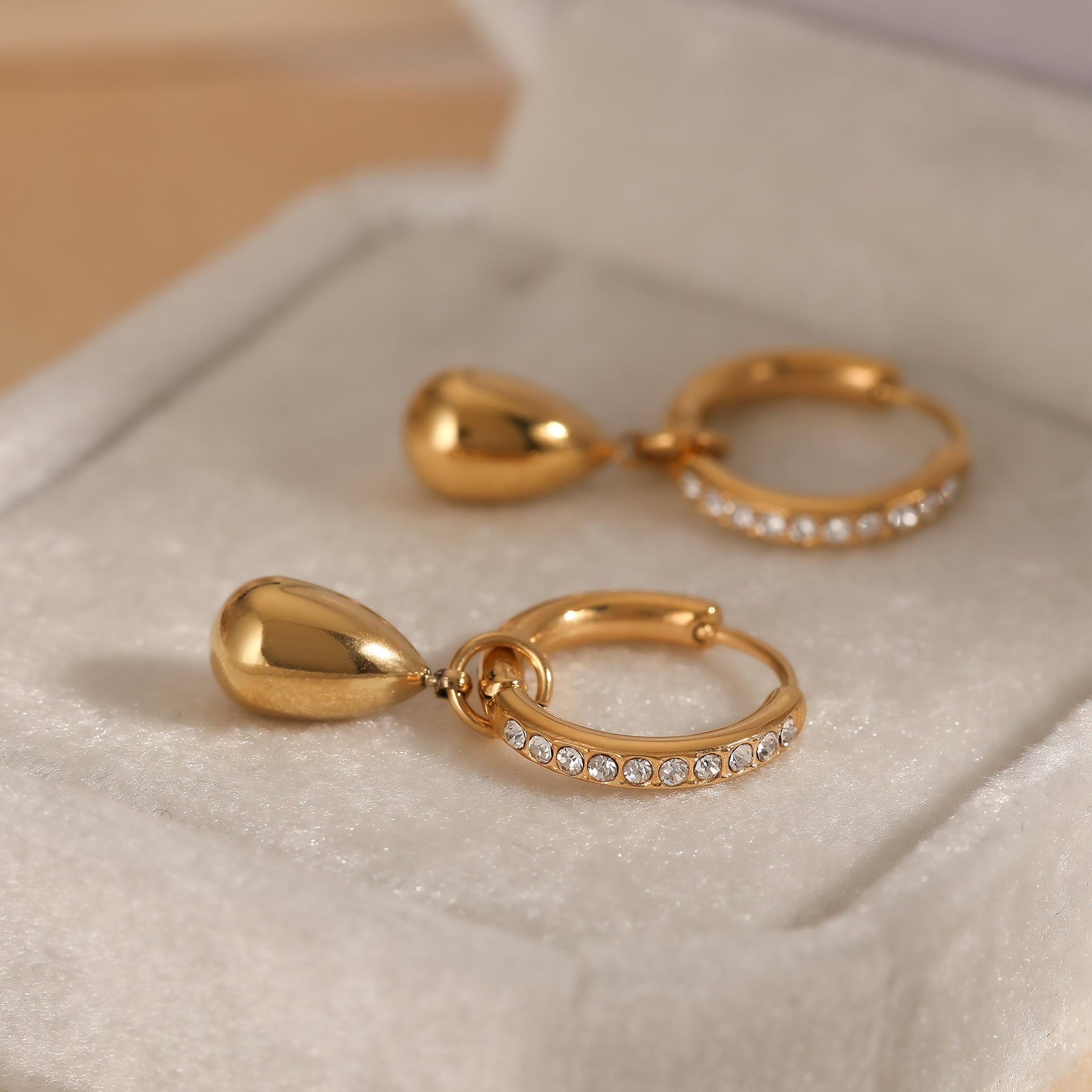 Larme Hoops