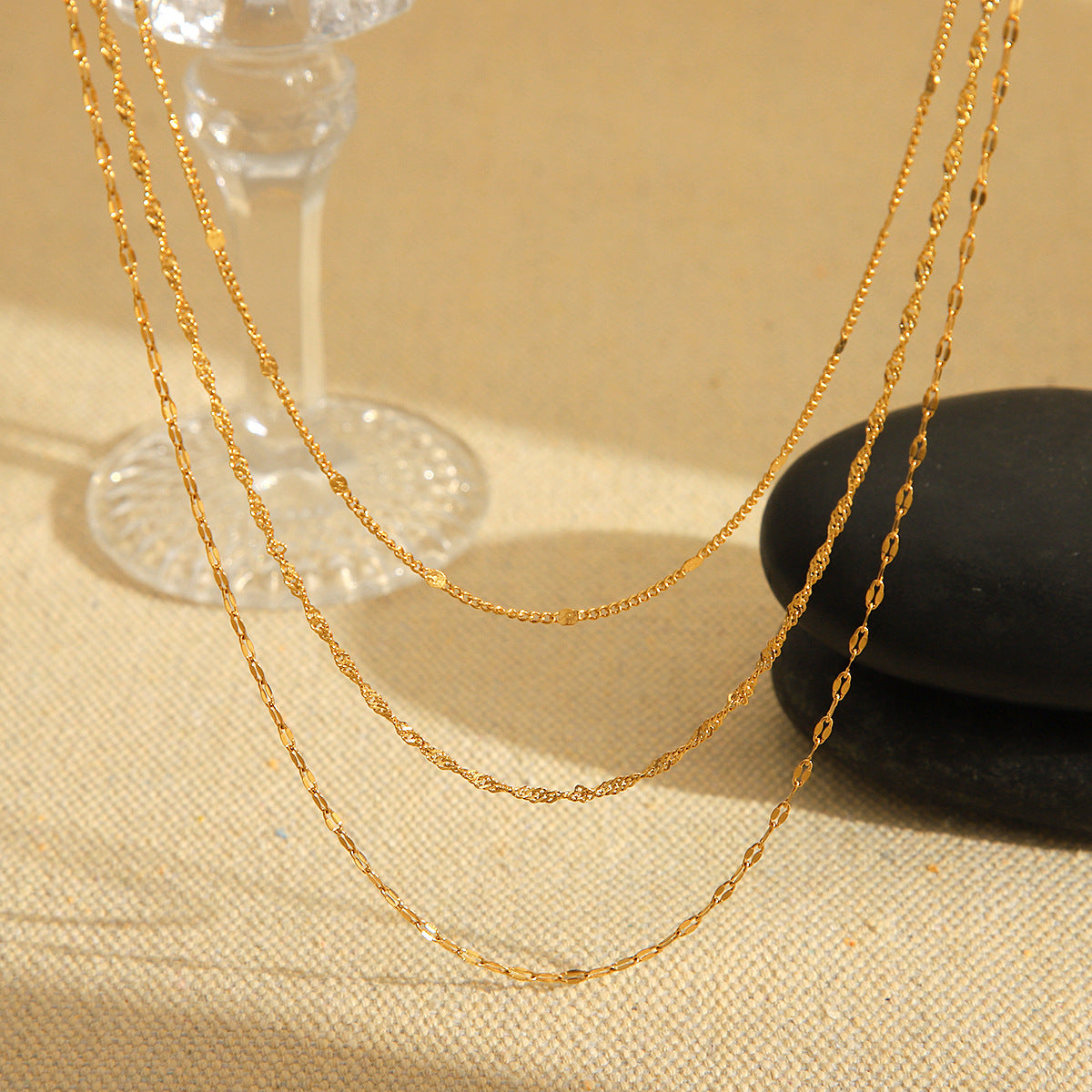 Neue Necklace
