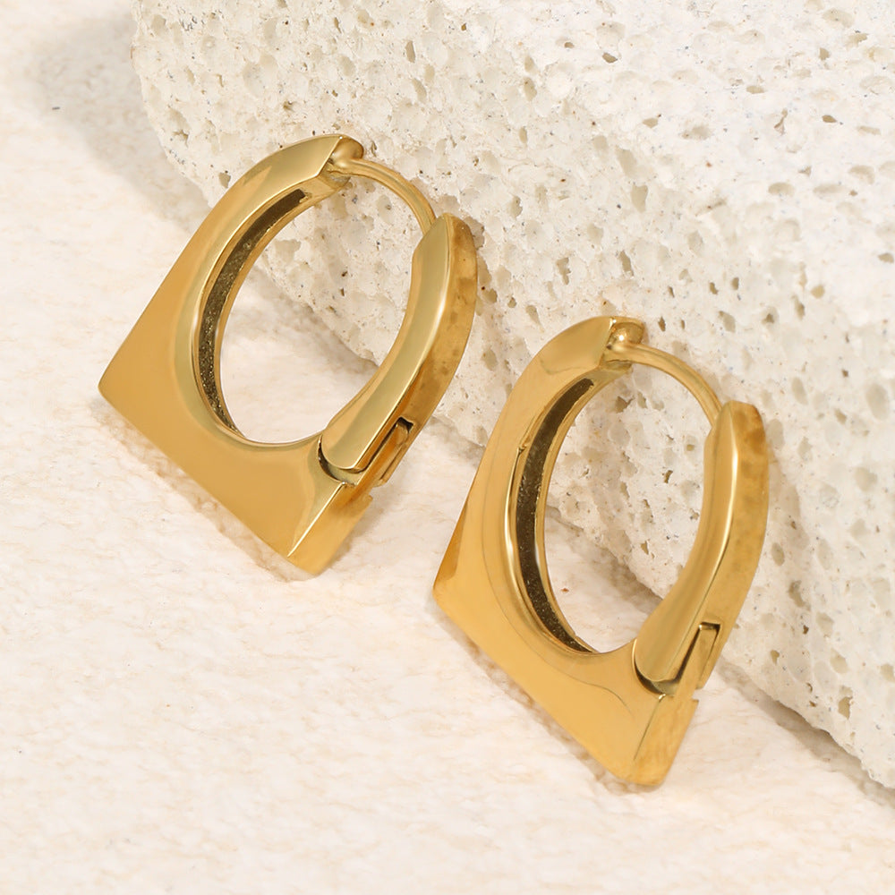Oli Hoops