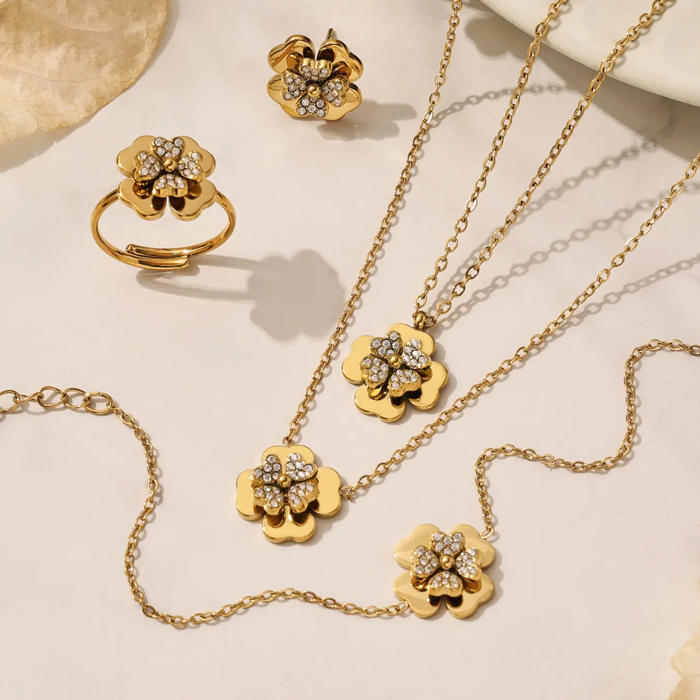 Zirconia Clover