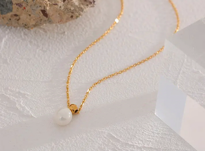 Pearl drop Necklace