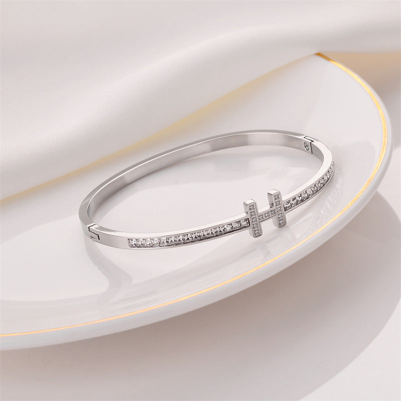 H Bracelet