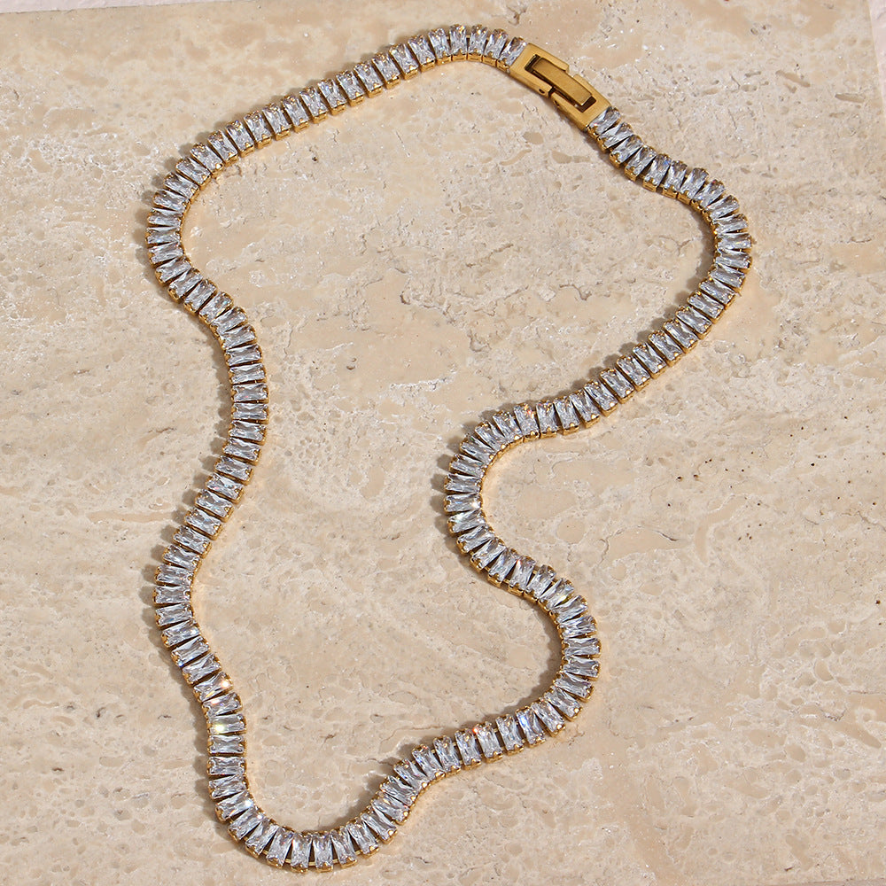Velura Necklace