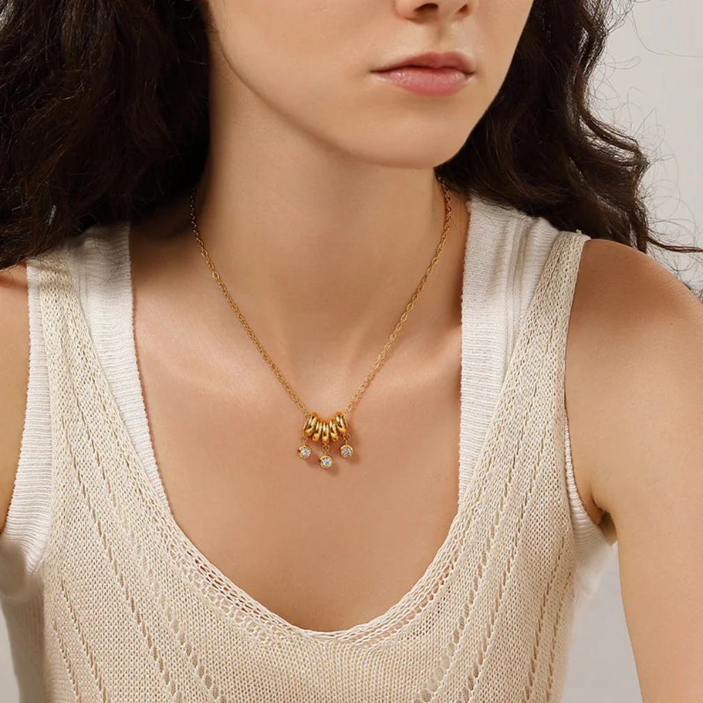 Eira Necklace