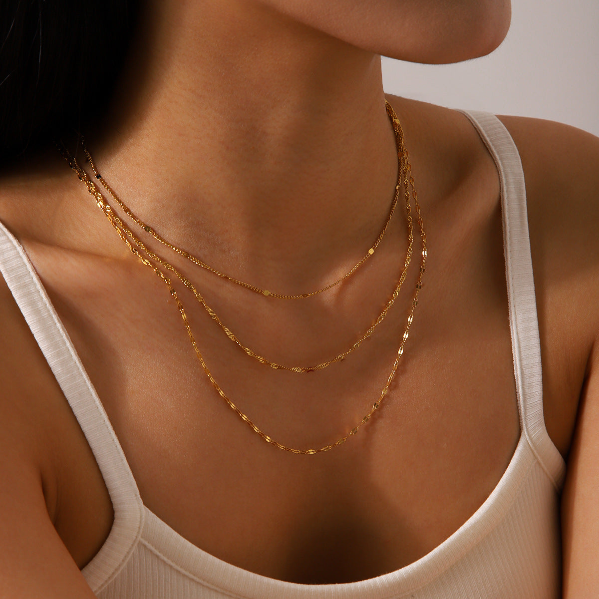 Neue Necklace