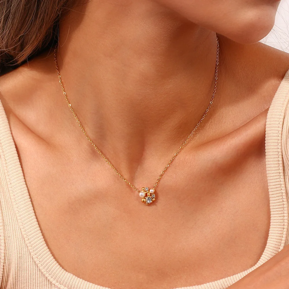 Whinnie Necklace