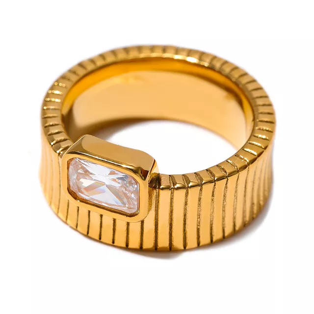 Stella Ring